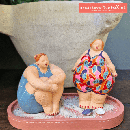 Beppie en Sjaantje dikke dames beeldjes van keramisch gips om zelf te beschilderen