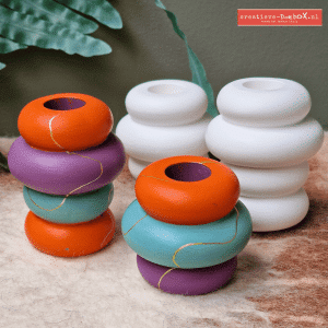 Kleurrijke DIY kandelaars van keramisch gips – creatieve woondecoratie met kaarsen