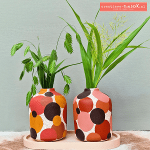 Hoe schilder je keramisch gips vaasjes met acrylverf in jouw stijl?
