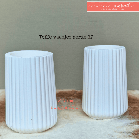 Toffe vaasjes beschilderen met keramisch gips